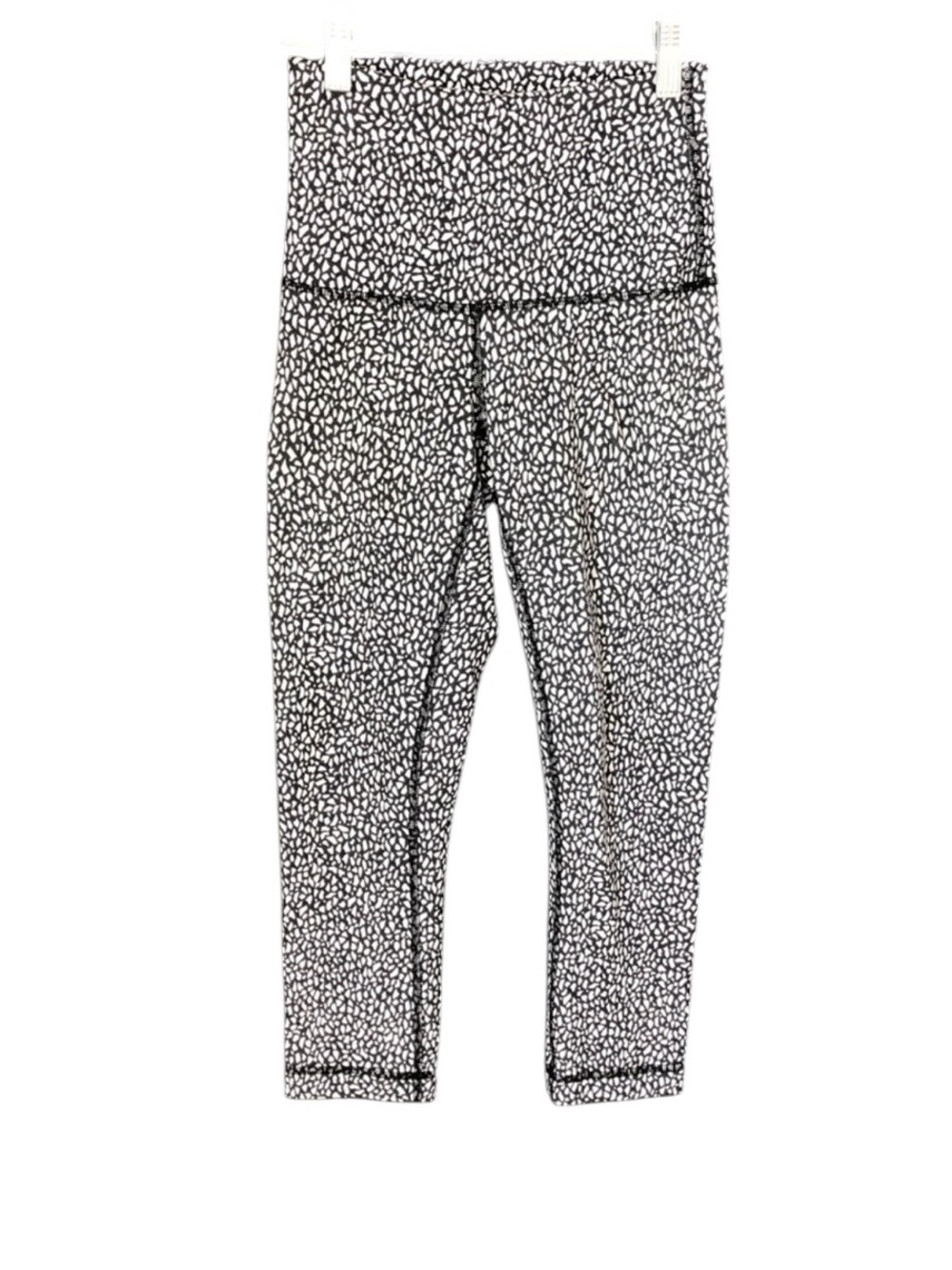 Lululemon Wunder Under Crop (Hi-Rise)
Miss Mosaic Black size 8 - Picture 6 of 9
